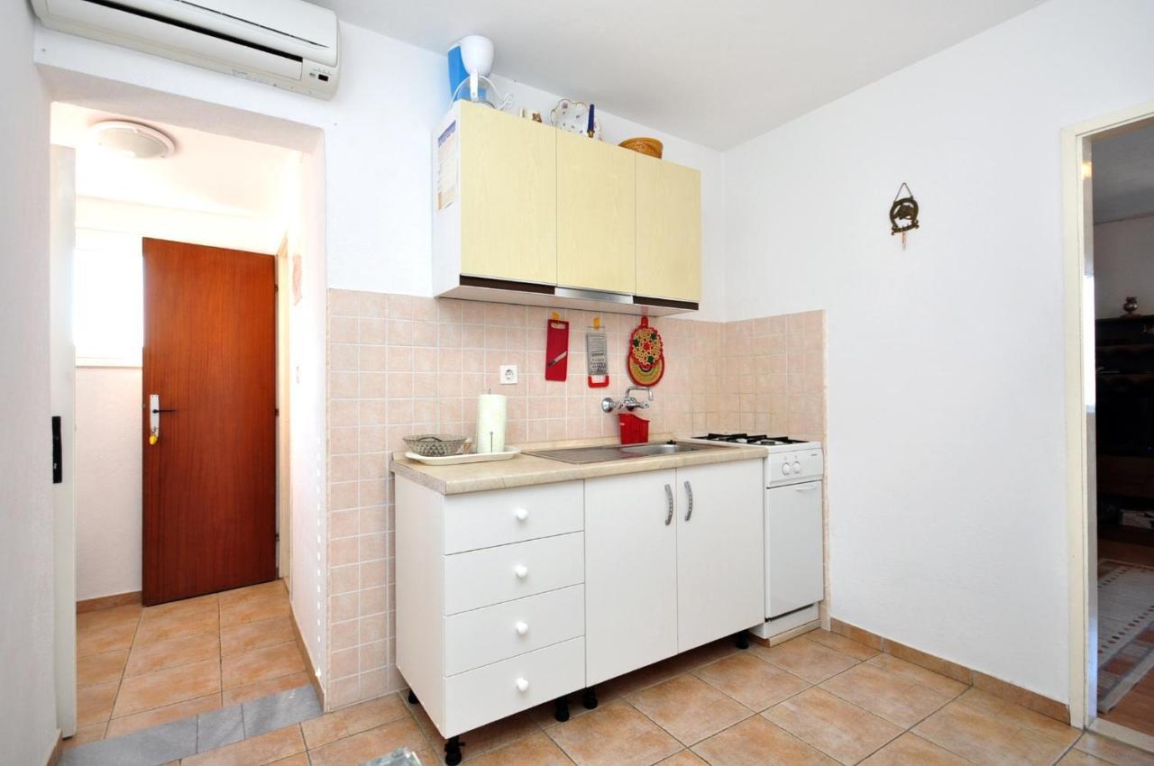Apartments By The Sea Arbanija, Ciovo - 1085 Trogir Buitenkant foto